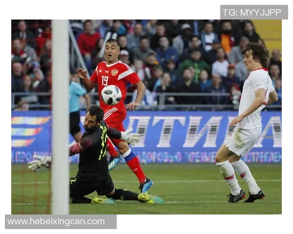 震惊世界足球明星中枪身亡视频引发广泛关注和热议