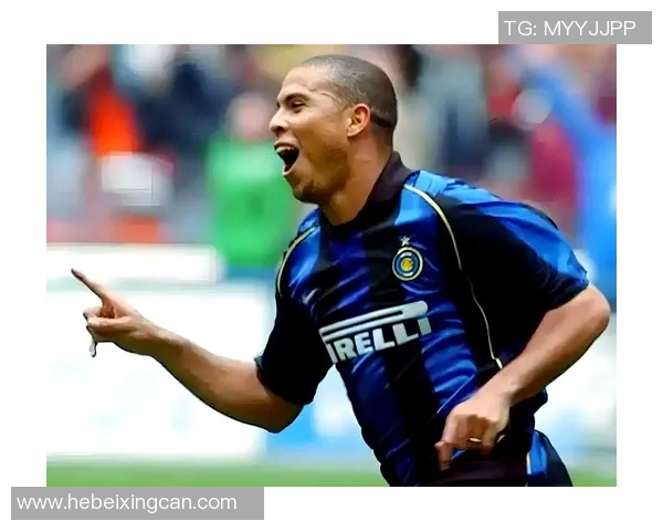 足球传奇小罗纳尔多的辉煌生涯与成就回顾